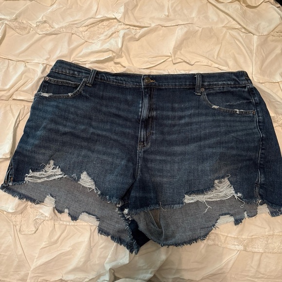 AERIE DAYDREAM DENIM JEANS SHORTS WOMEN'S SIZE XXL CUT OFF DISTRESSED STRETCHY - Picture 1 of 4